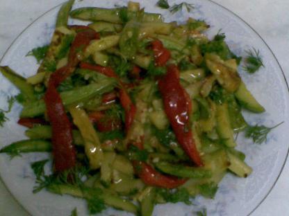 Kırmızı Biberli Kabak Salatası