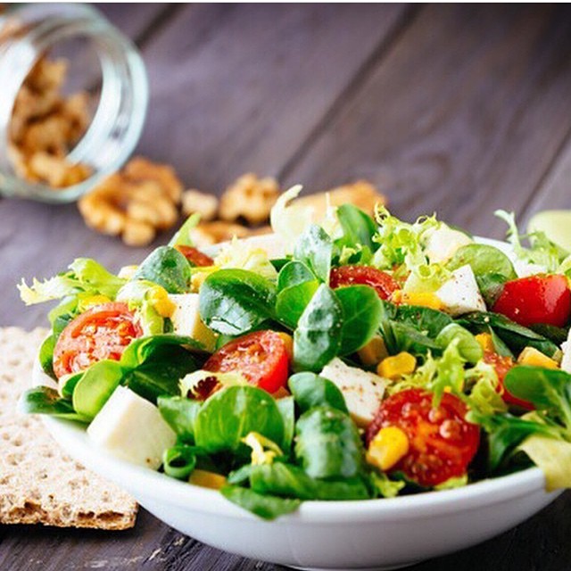 Hellim Peynirli Semizotu Salatası –  Semizotu Salatası Tarifi Yapılışı
