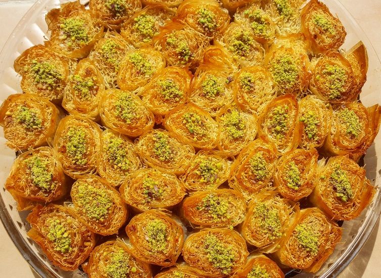 Baklava Yufkasından Kadayıf Tatlısı